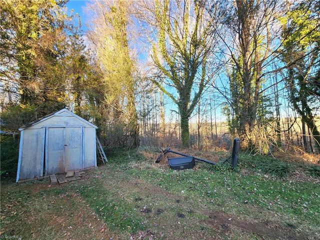 543 Fisher Valley Road, Dobson, NC 27017