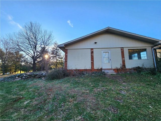 543 Fisher Valley Road, Dobson, NC 27017