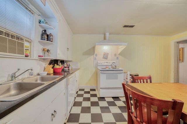 103 Fenton Rd, Longview, TX 75604