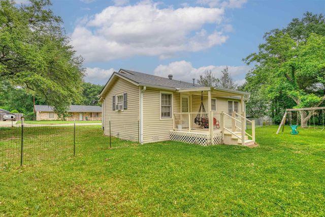 103 Fenton Rd, Longview, TX 75604