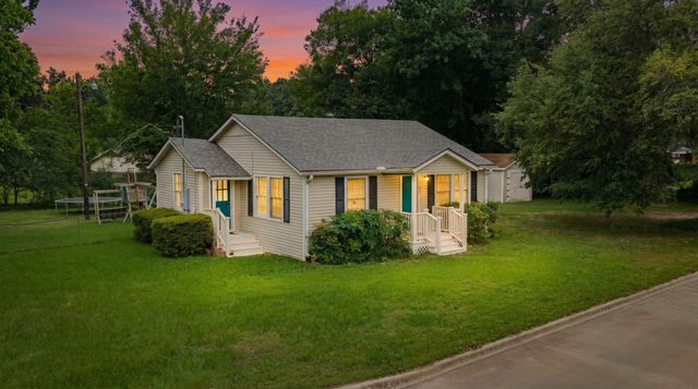 103 Fenton Rd, Longview, TX 75604