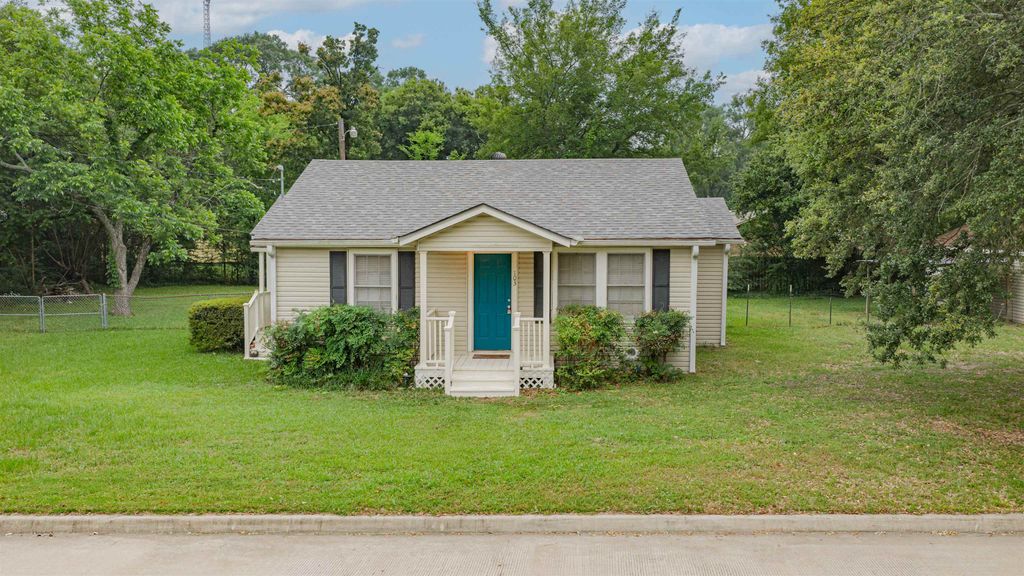 103 Fenton Rd, Longview, TX 75604