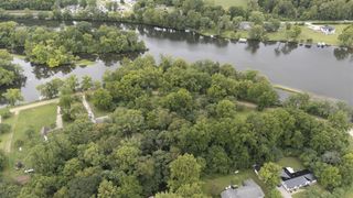 E River Road, Buchanan, MI 49107