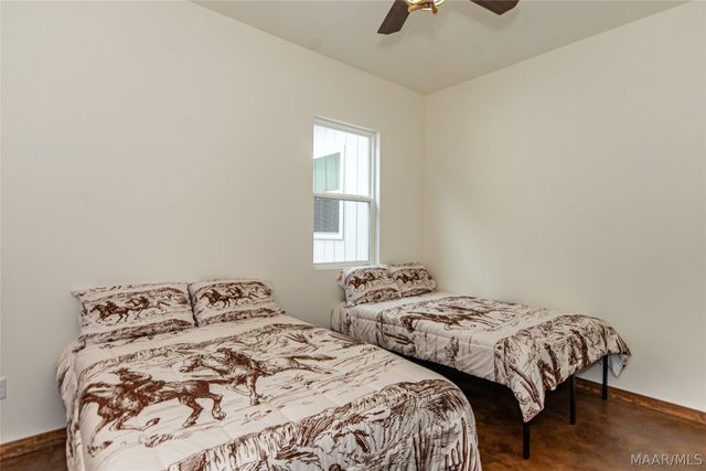 5595 Bradley Road, Wetumpka, AL 36092