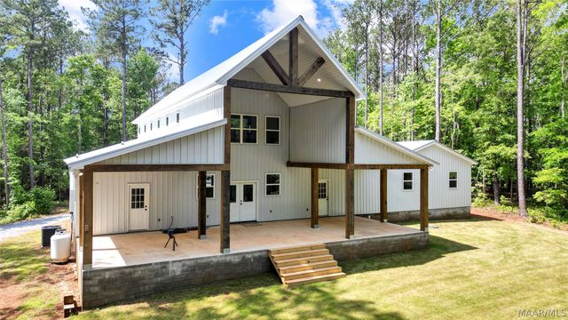 5595 Bradley Road, Wetumpka, AL 36092
