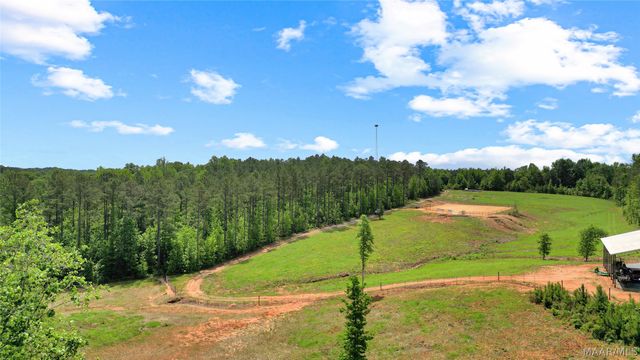 5595 Bradley Road, Wetumpka, AL 36092