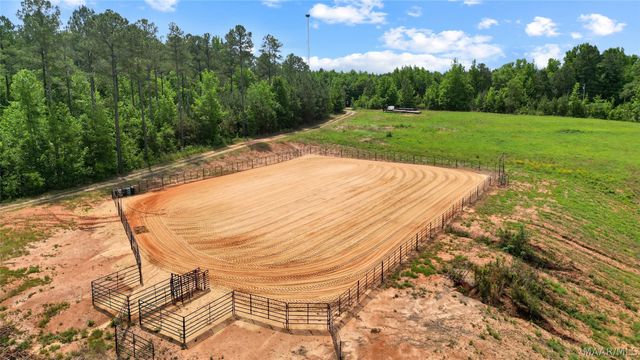 5595 Bradley Road, Wetumpka, AL 36092
