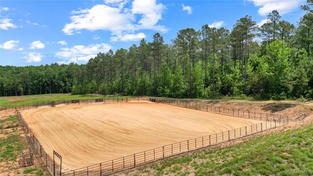 5595 Bradley Road, Wetumpka, AL 36092