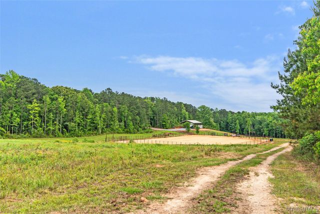 5595 Bradley Road, Wetumpka, AL 36092