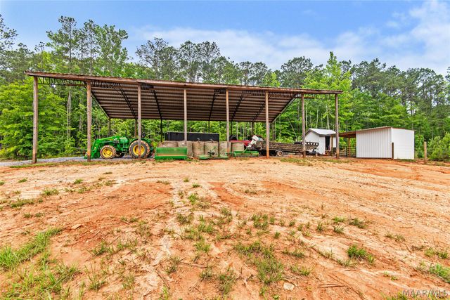 5595 Bradley Road, Wetumpka, AL 36092