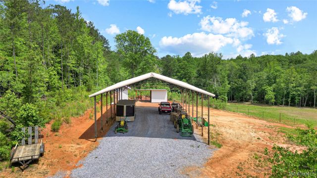 5595 Bradley Road, Wetumpka, AL 36092