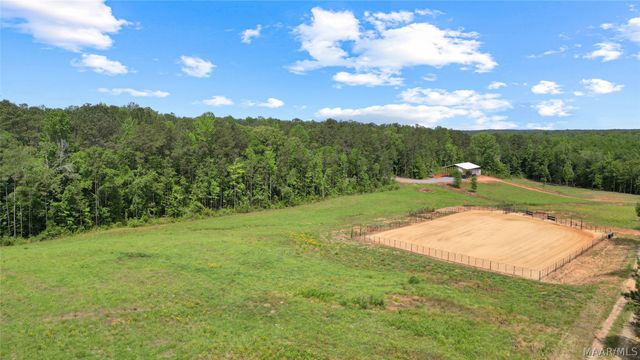 5595 Bradley Road, Wetumpka, AL 36092