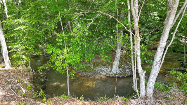 5595 Bradley Road, Wetumpka, AL 36092