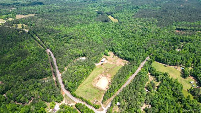 5595 Bradley Road, Wetumpka, AL 36092