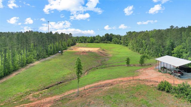 5595 Bradley Road, Wetumpka, AL 36092