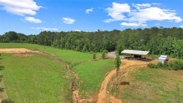 5595 Bradley Road, Wetumpka, AL 36092
