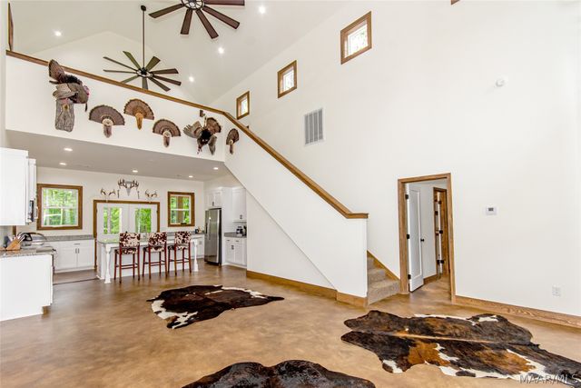 5595 Bradley Road, Wetumpka, AL 36092