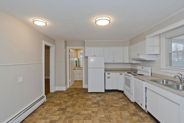 177 Marion St, Chicopee, MA 01013