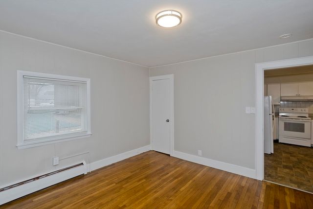 177 Marion St, Chicopee, MA 01013