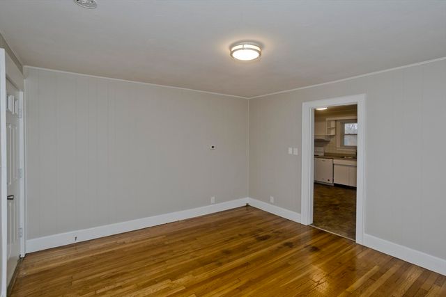 177 Marion St, Chicopee, MA 01013