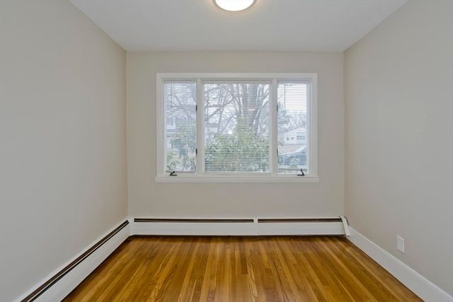 177 Marion St, Chicopee, MA 01013