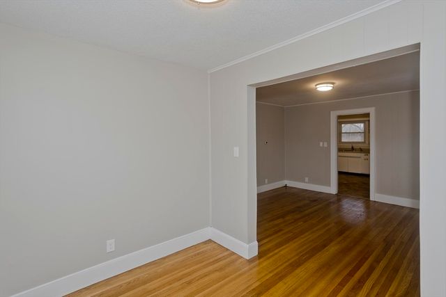 177 Marion St, Chicopee, MA 01013