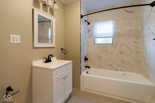 3328 E New York Street, Indianapolis, IN 46201