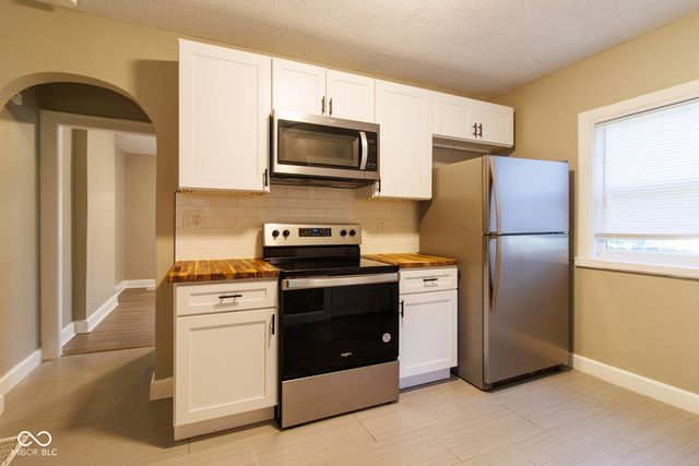 3328 E New York Street, Indianapolis, IN 46201
