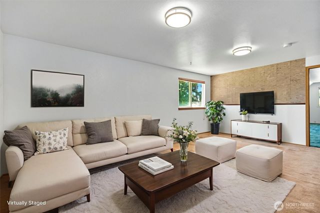 122 Bellflower Road, Bothell, WA 98012
