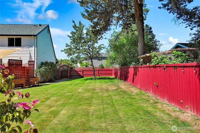 122 Bellflower Road, Bothell, WA 98012