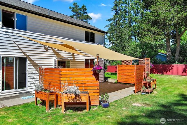122 Bellflower Road, Bothell, WA 98012