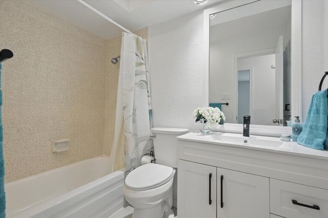 1661 Clydesdale Drive, Lewisville, TX 75067