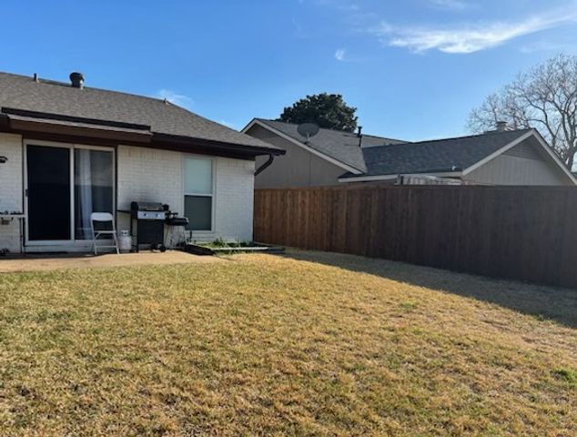1661 Clydesdale Drive, Lewisville, TX 75067