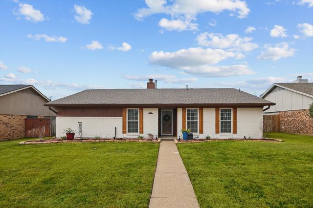 1661 Clydesdale Drive, Lewisville, TX 75067