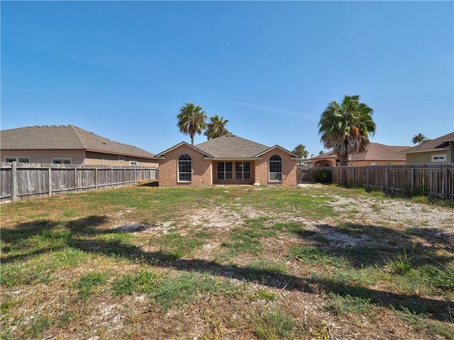 13905 Laffite Dr, Corpus Christi, TX 78418