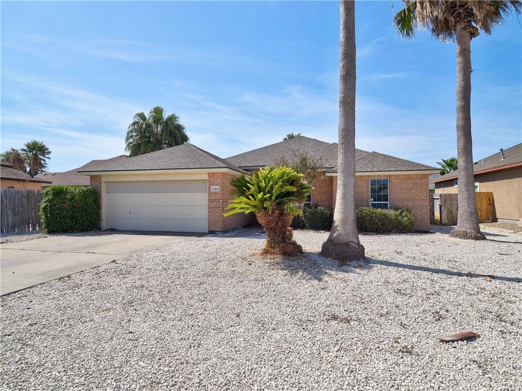 13905 Laffite Dr, Corpus Christi, TX 78418 — exterior