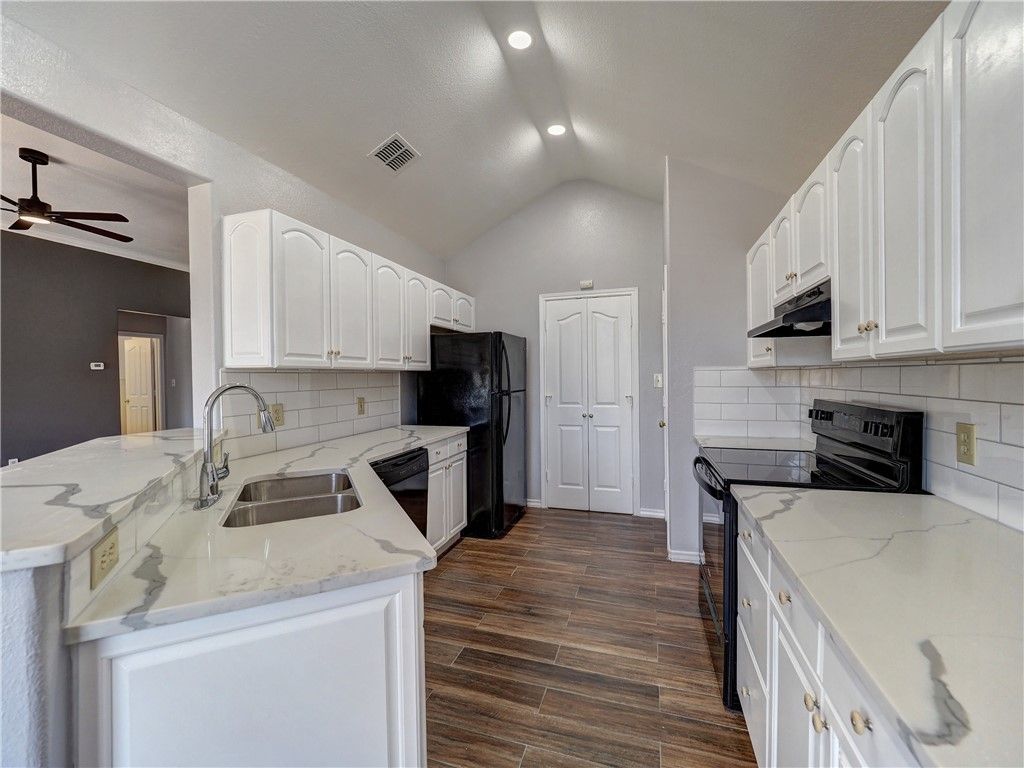13905 Laffite Dr, Corpus Christi, TX 78418 — photo 5
