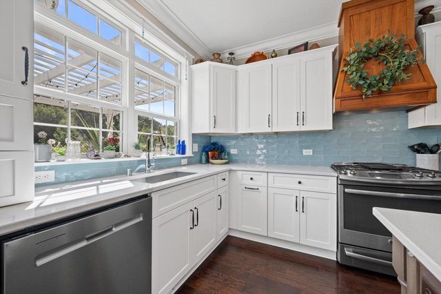 200 Nashotah ROAD, Nashotah, WI 53058