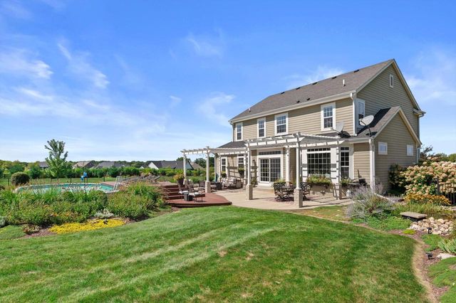 200 Nashotah ROAD, Nashotah, WI 53058