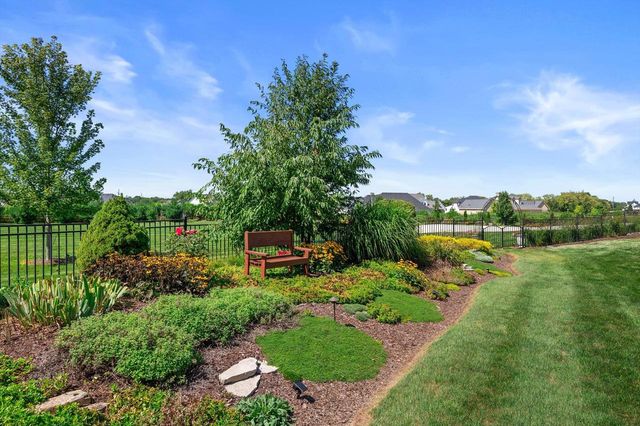 200 Nashotah ROAD, Nashotah, WI 53058
