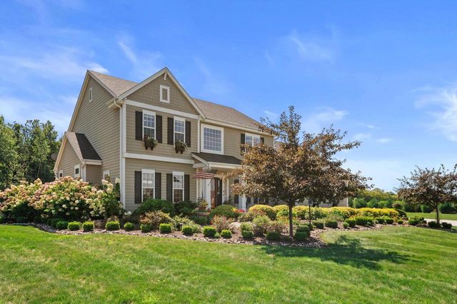200 Nashotah ROAD, Nashotah, WI 53058