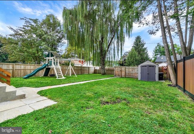 828 S QUEEN ST, York, PA 17403