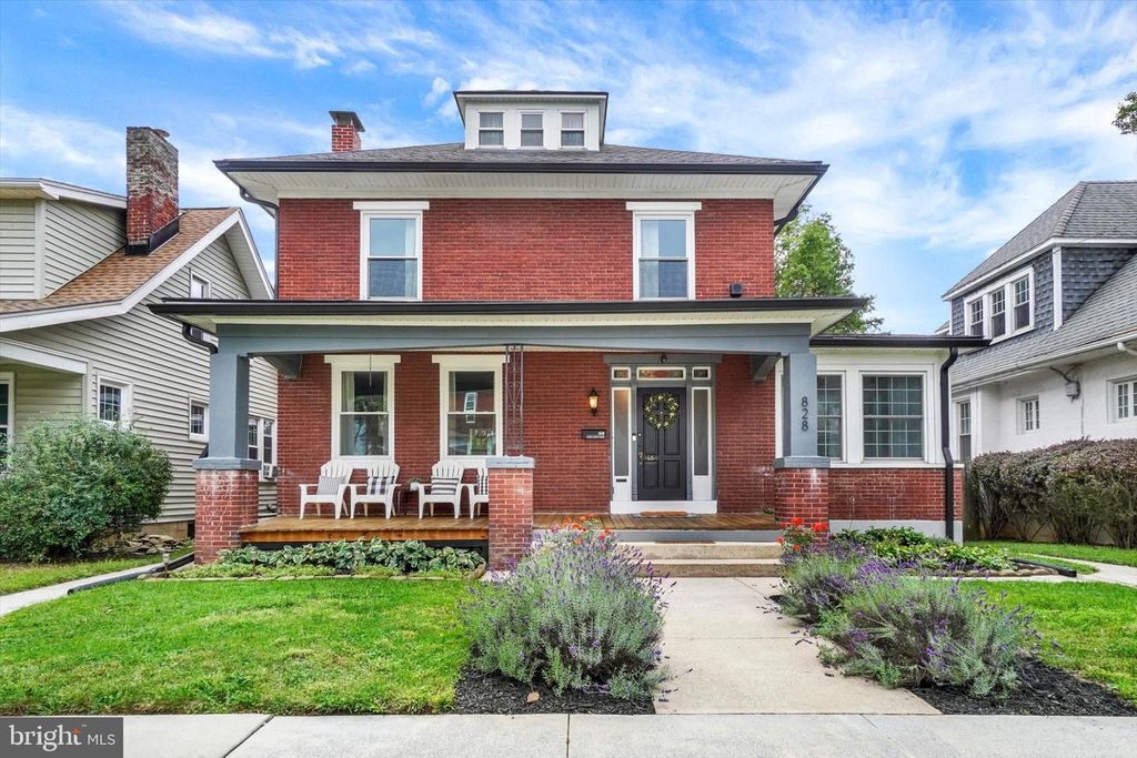 828 S QUEEN ST, York, PA 17403
