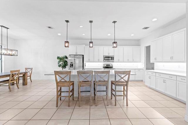 8870 NW 37th Dr, Coral Springs, FL 33065