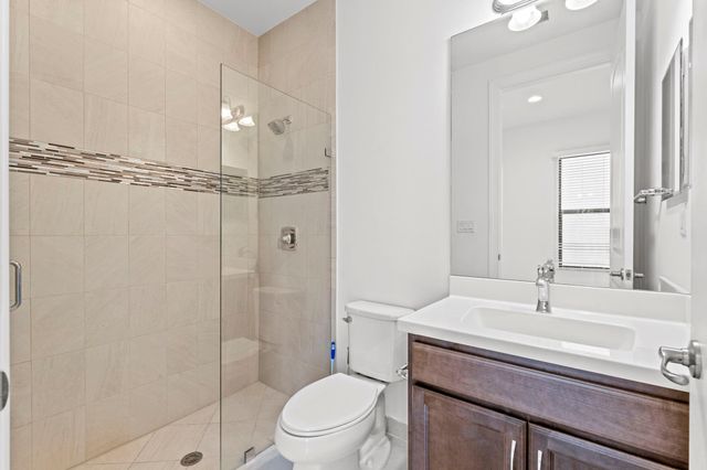 8870 NW 37th Dr, Coral Springs, FL 33065