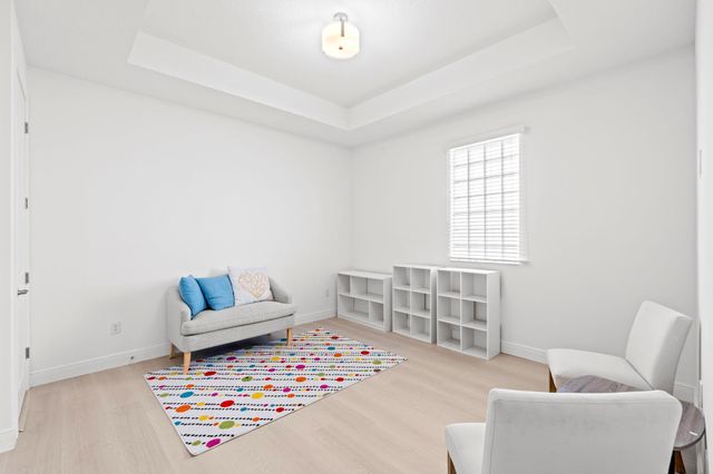 8870 NW 37th Dr, Coral Springs, FL 33065