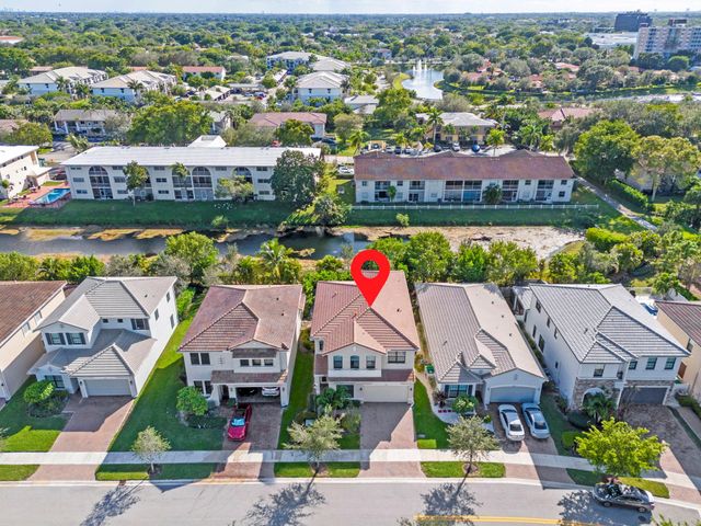 8870 NW 37th Dr, Coral Springs, FL 33065
