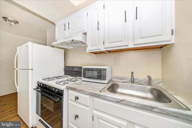 1208 RAUM ST NE, Washington, DC 20002