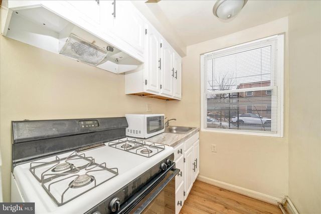 1208 RAUM ST NE, Washington, DC 20002