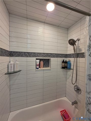 623 Harding St, Petersburg, VA 23083